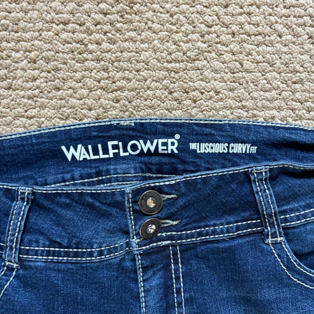 Baggy wallflower womens embroidered jeans - Picture 5 of 7